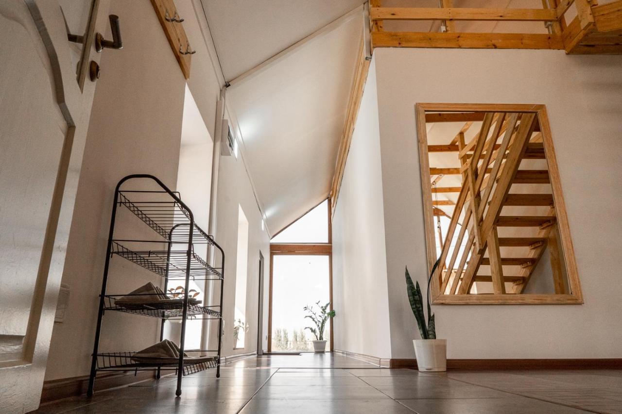 Ostello Modern Loft Lighthouse Karakol Esterno foto