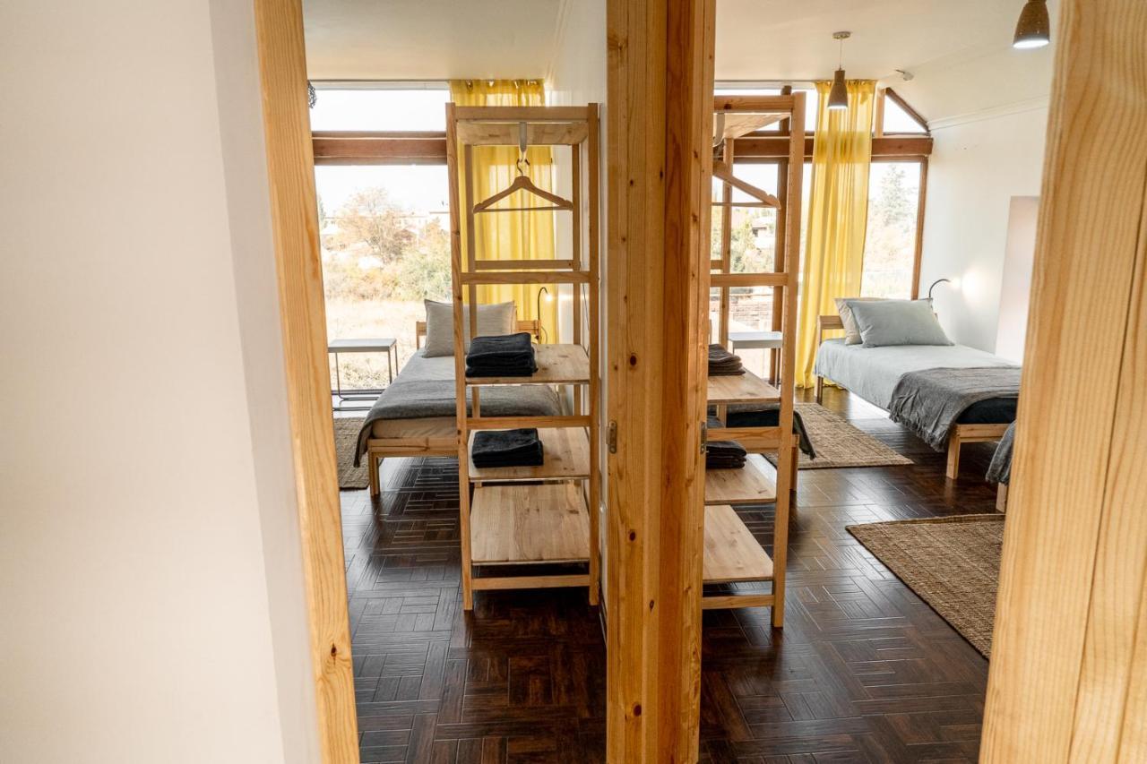 Ostello Modern Loft Lighthouse Karakol Esterno foto
